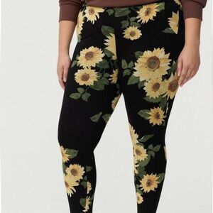 Torrid Sunflower Black Leggings